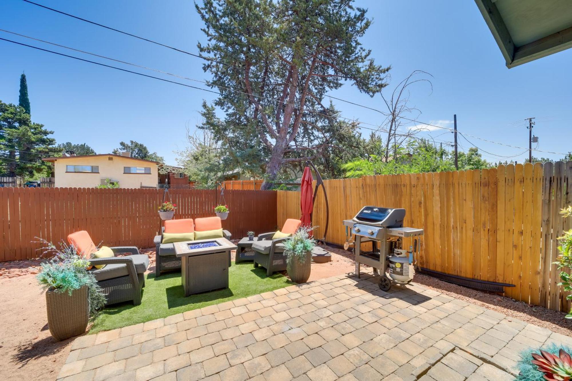 Red Rock Retreat With Patio 3 Mi To Downtown Sedona Villa Bagian luar foto