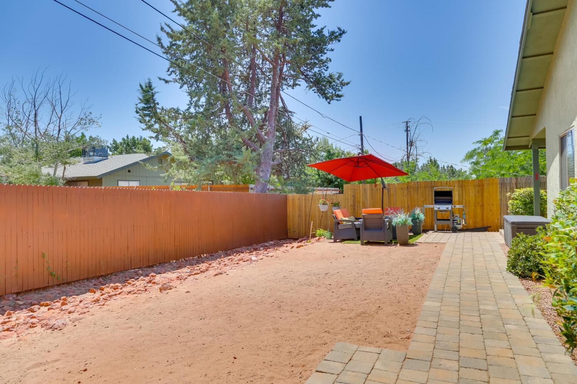 Red Rock Retreat With Patio 3 Mi To Downtown Sedona Villa Bagian luar foto
